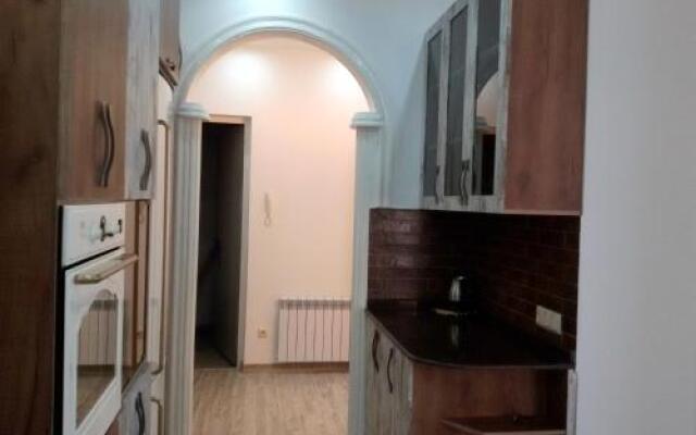 Cozy Apartment in Batumi 2