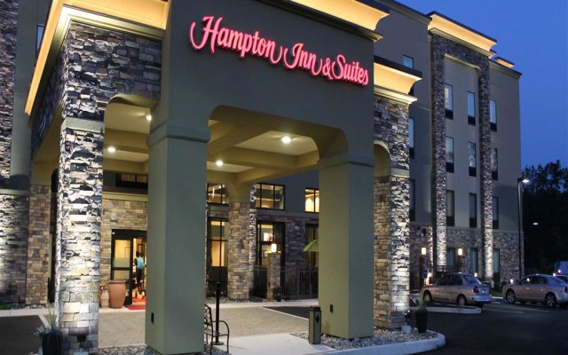 Hampton Inn & Suites Stroudsburg Pocono Mountains