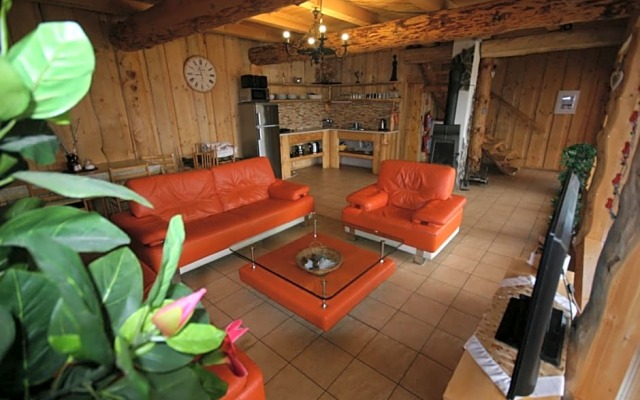 Zbojn¿a drevenica 3