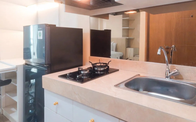 Cozy Living And Relaxing Studio Room Apartment B Residence