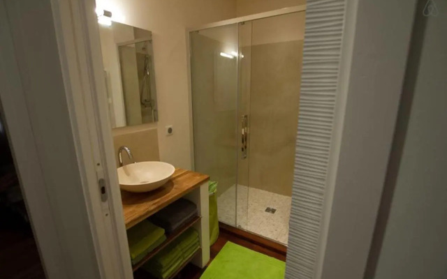 Pretty 3 rooms in the city center