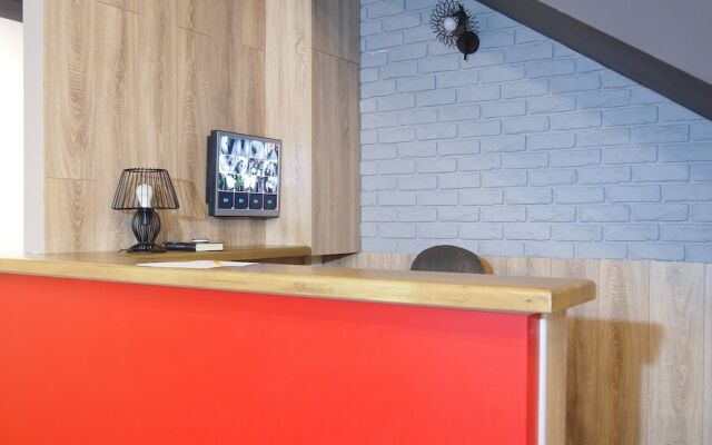 Guest House Opaliha Loft Rooms - Hostel