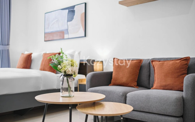 Hesrin by Kozystay - Sentul – Guest Rooms – Citaringgul