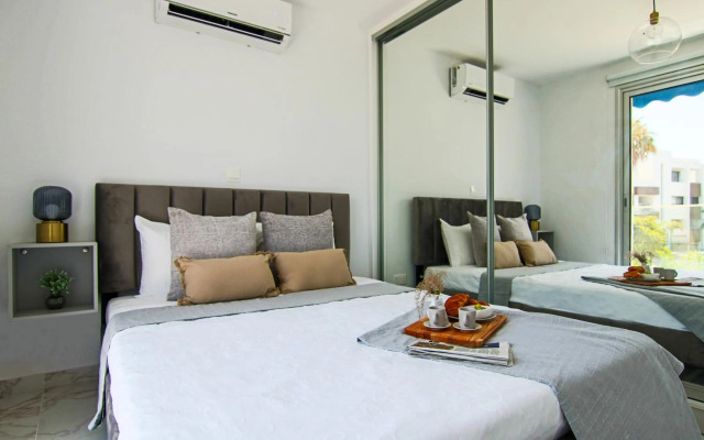 Phaedrus Living Seaside Luxury Flat Athina 21