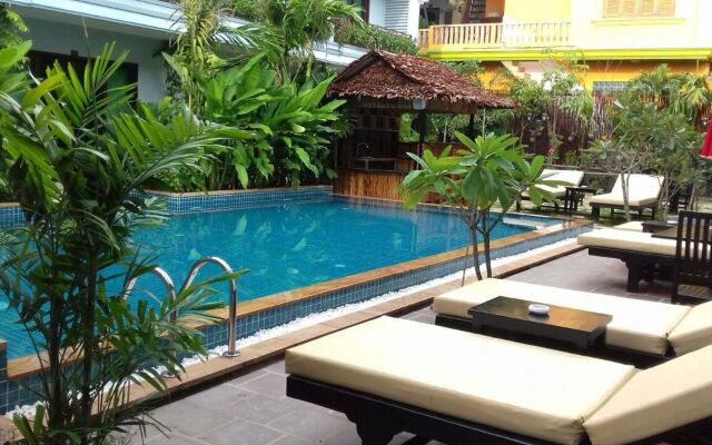 Chheng Residence