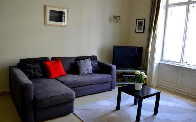 Parliament Dream Home at The Danube 1 Bedroom by Unb