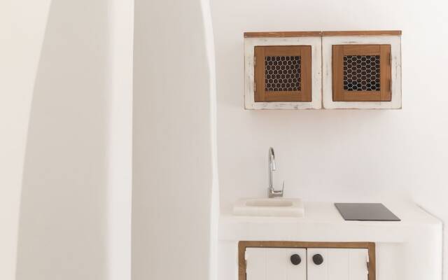 Kallos Villas & Suites