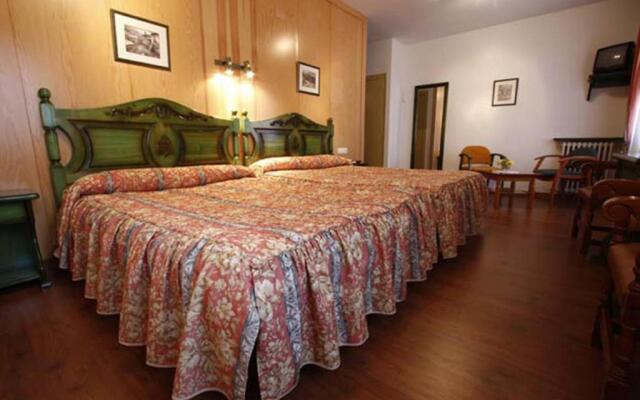 Edelweiss Hotel