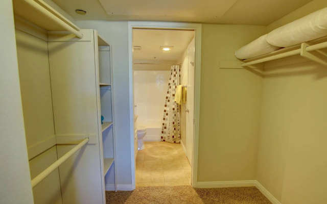 Sunshine Suites at Hillcrest