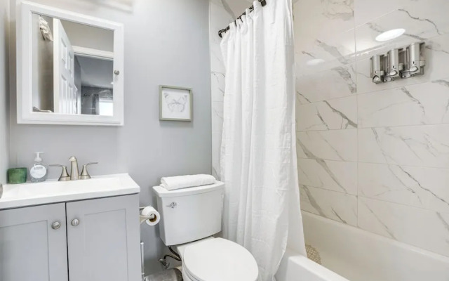 Philadelphia Gem: Walk to Temple University