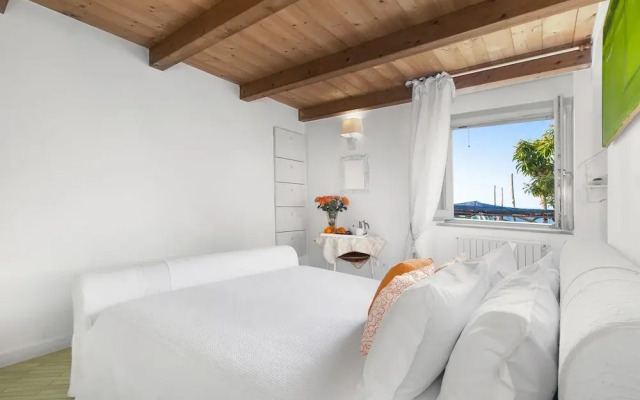 Villa Mayla
