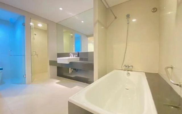 Fabulous 2Br Loft Apartment With Private Bathub At El Royale