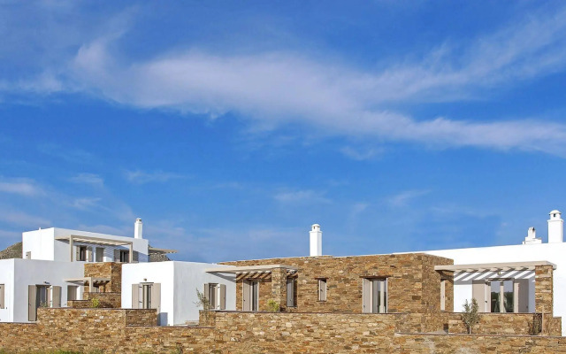 White Tinos Luxury Suites