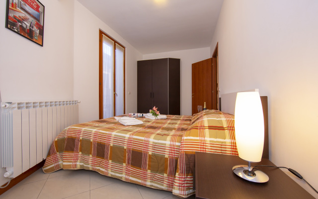 Fontana Del Lago Apt. 2