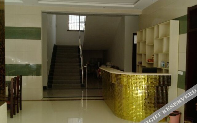 Yuntaishan Caihong Motel