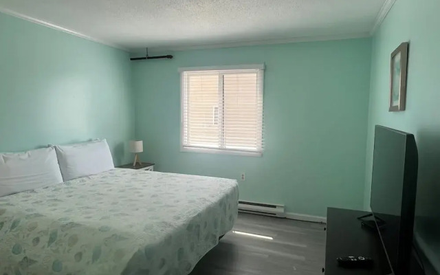 Sandy Shore Motel