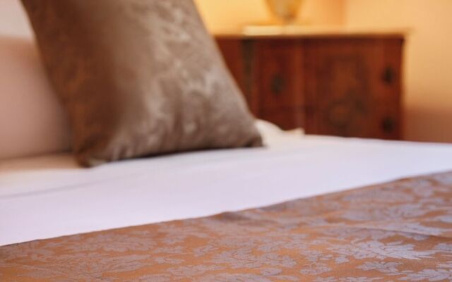 Saint George's House