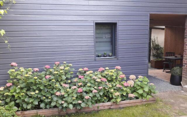 Studio avec jardin et stationnement gratuit à Rouen