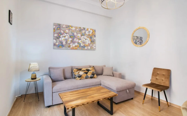 Down Town Apartment by Corfuescapes