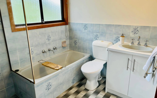 Da Ja Surf - Pet Friendly – Bathroom – Robe