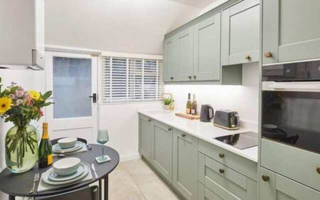 Host Stay Bentley Wynd