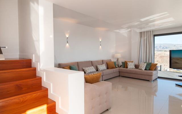 Villa in Maspalomas, Gran Canaria 102890 by MO Rentals