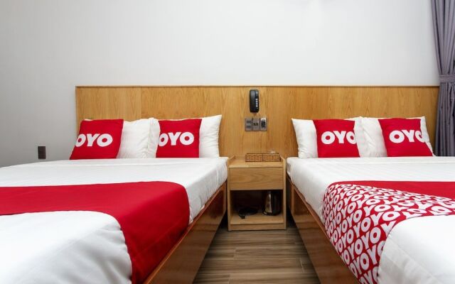 OYO 989 Hoang Anh Hotel