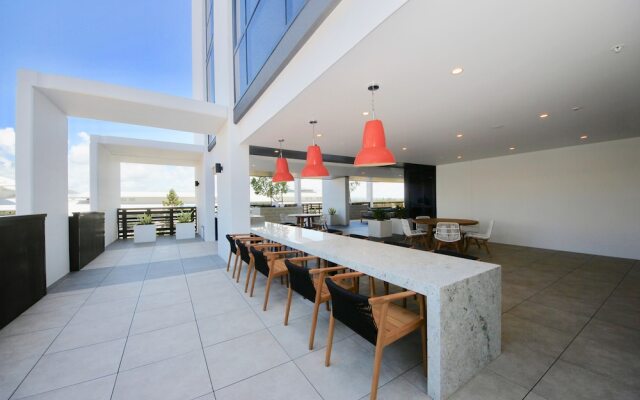 Qube Broadbeach 39