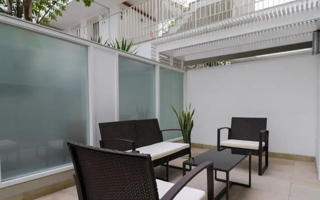 w Stunning 1BR Near Malecon in Barranco