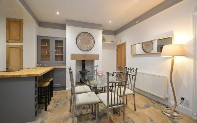 Oak Terrace Cottage