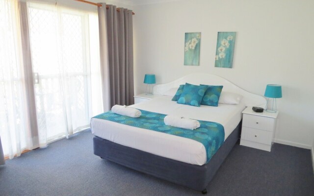 The Shores Holiday Apartments