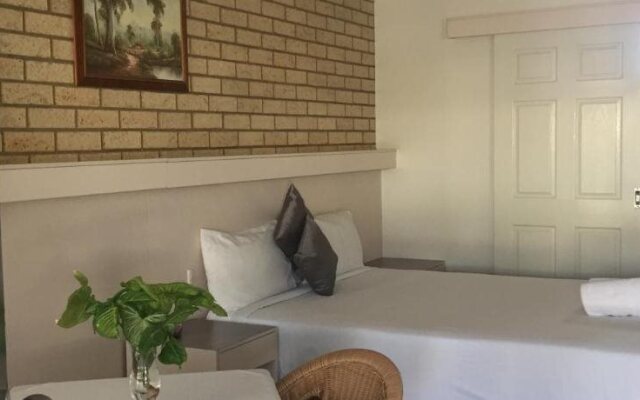 The Jolly Swagman Motor Inn