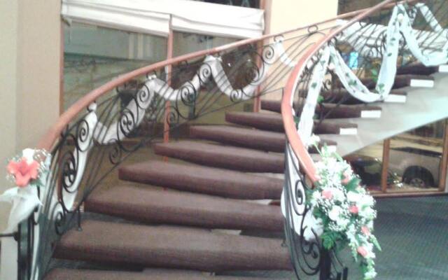 Hotel Dinastia Real