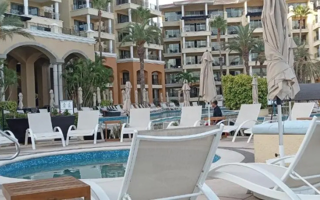 One Bedroom Ocean Front Suite on Medano Beach