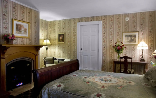 Bar Harbor Manor