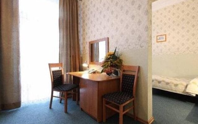 Polonia Palast Hotel