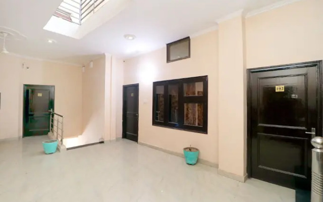 Rj Royal Guest House by OYO Rooms