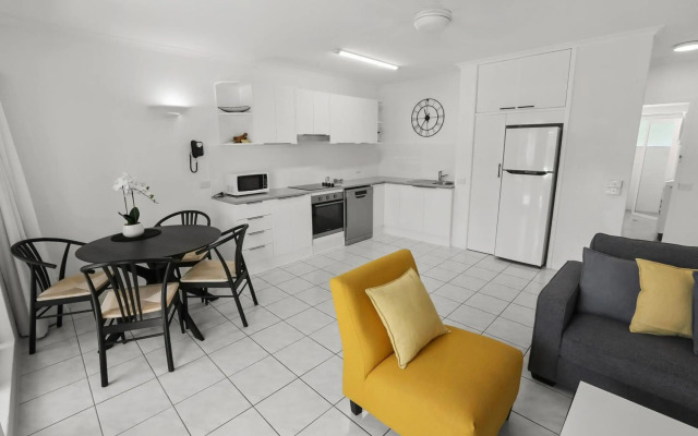 Agincourt Beachfront Apartments