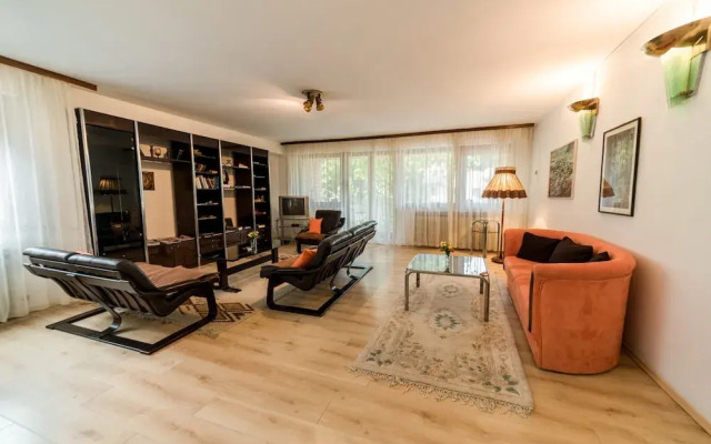 Rooms & Apartment GH Pasha