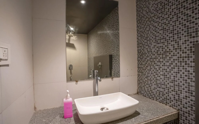 Hotel Grand Seasons