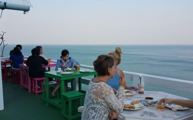 Ocean View Resort - Koh Sichang