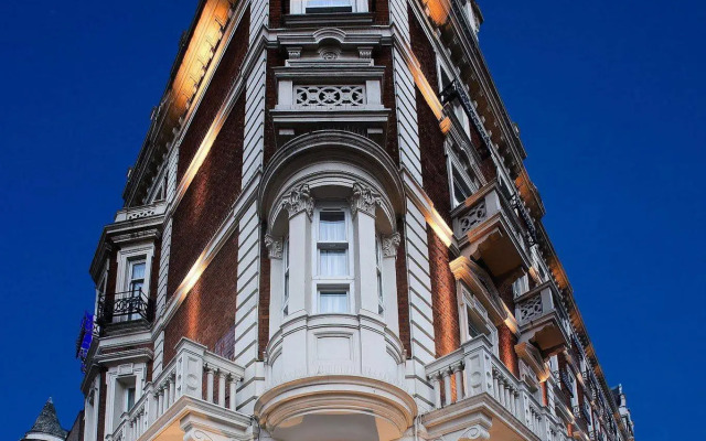 The Mandeville Hotel