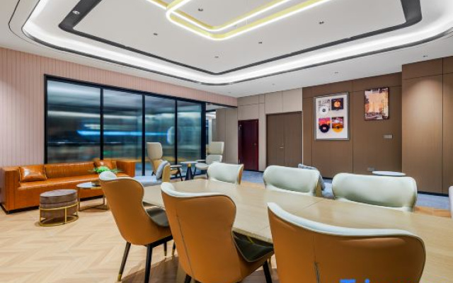 Homeinn Plus Hotel (Zhoushan Dinghai)