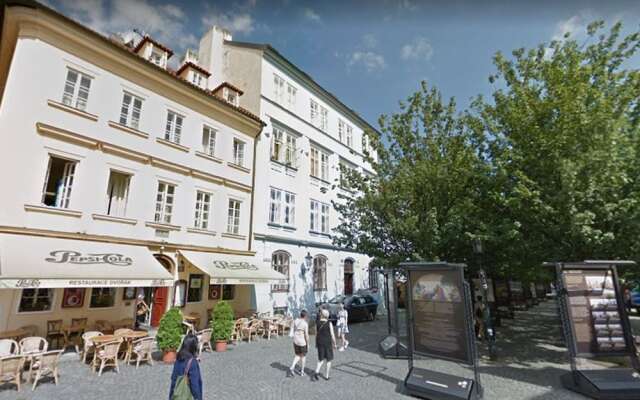 Charles Bridge Apartment