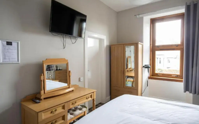 West End Hotel