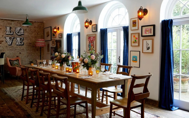 Artist Residence London