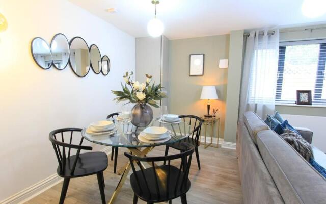 Cabot Mews Apartment 2