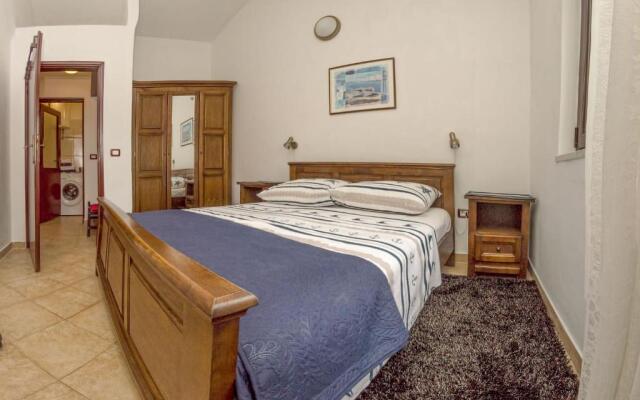 Argonave 6 Apartment