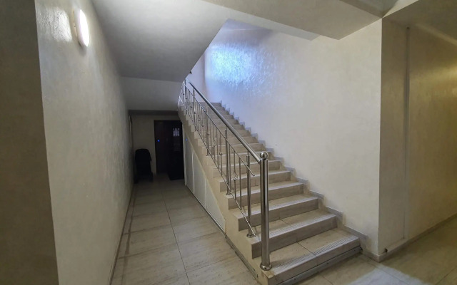 Apartment to Live in the Mountains on Resettlednaya street