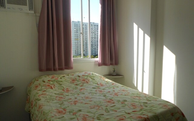 Gohouse - Pontoes 703